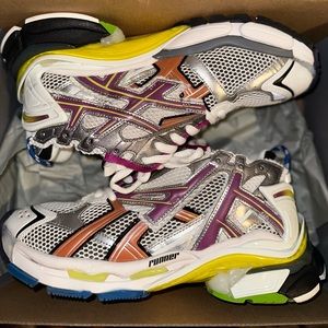 Balenciaga runners